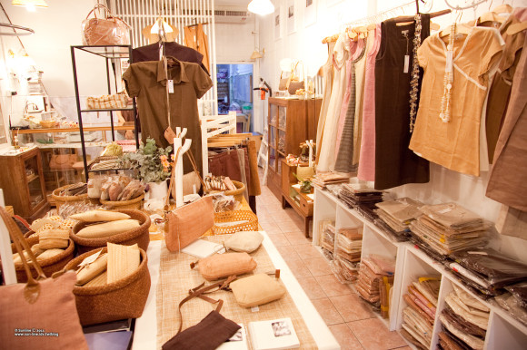 2011 In Thailand DAY 06-164